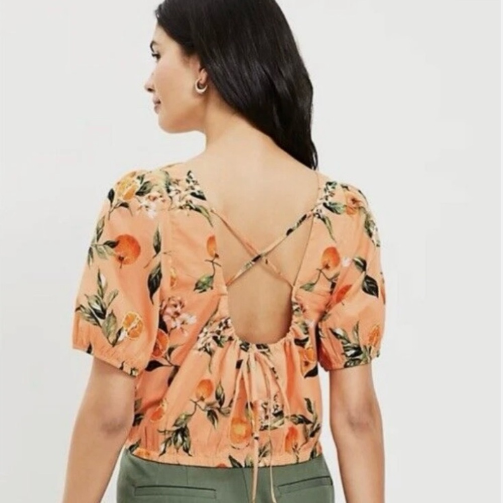 LOFT Orange Floral Square Neck Crop Top. Size: M